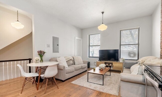 Photo - 26 E Springfield St Unidad 1