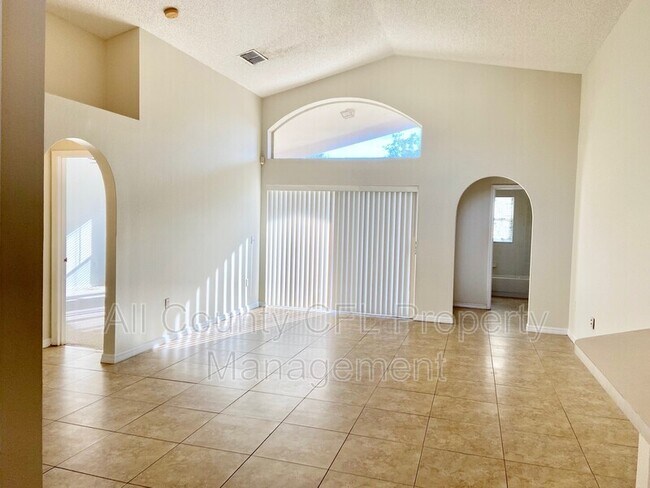 623 Hardwood Cir
