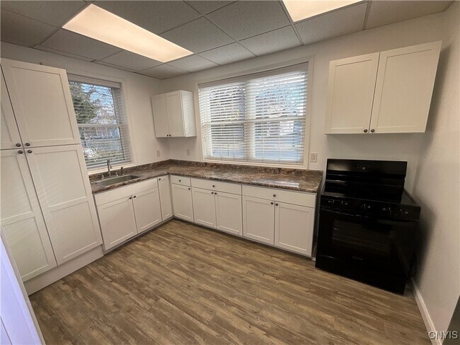 Photo - 127 Winslow St