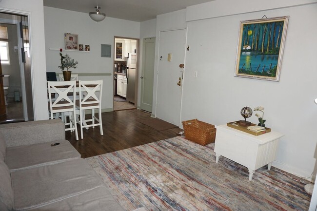 Photo - 33 Winchester Ave Apartamento