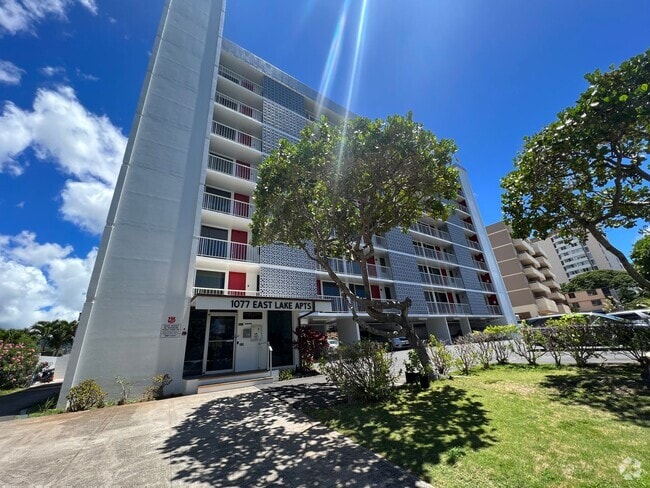 Building Photo - 1077 Ala Napunani St Rental