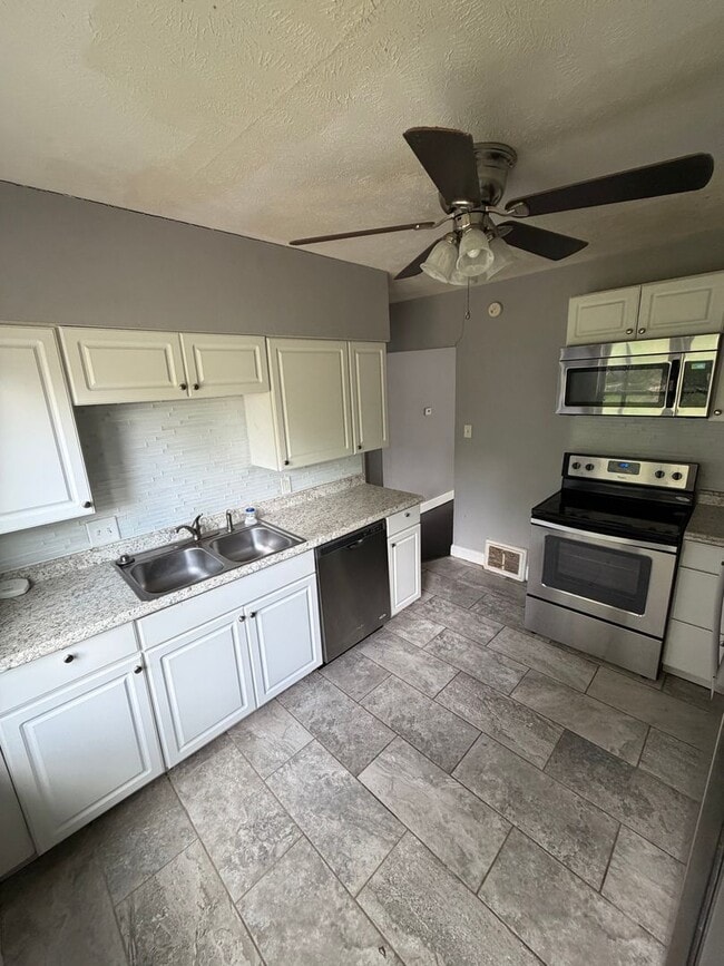 Photo - 3128 S 4th St