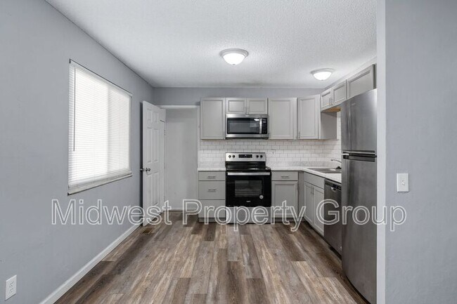 Photo - 2495 Lindsay Ln