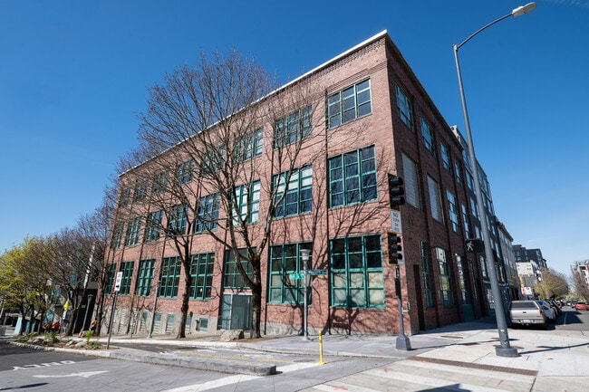 Building Photo - 66 Bell St Unit #35