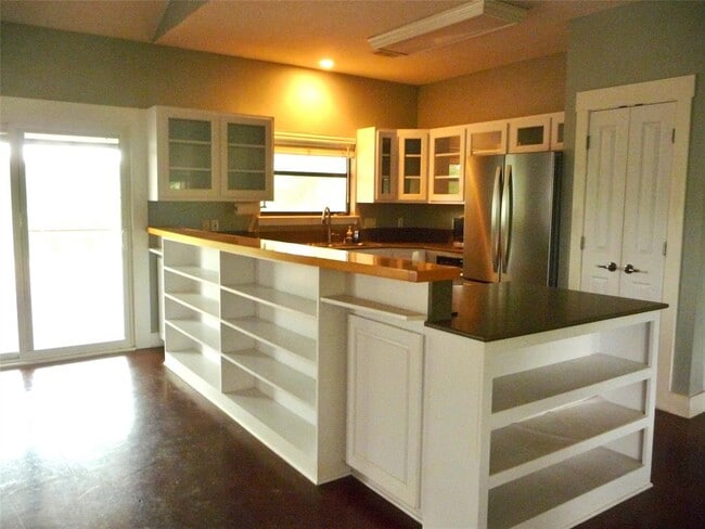 Photo - 2900 Mt Sharp Rd