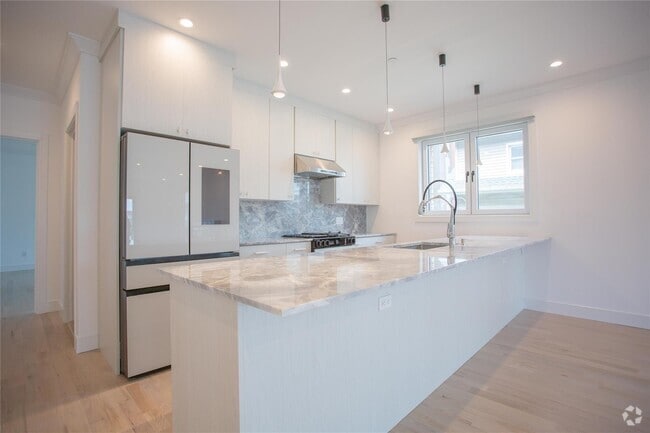 Building Photo - 622 W Penn St Rental