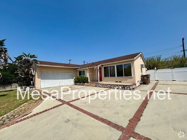 Building Photo - 811 Drake Ave Rental