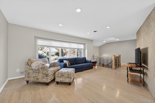 Photo - 10 Whitlock St