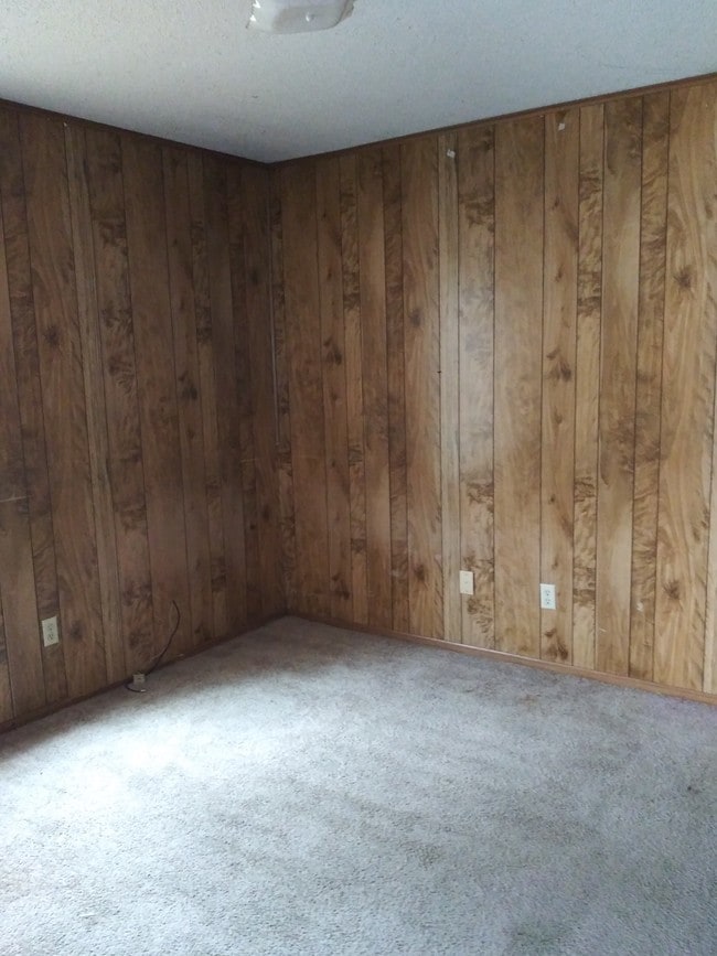1st Bedroom - 333 Station Crossing Dr Unit B