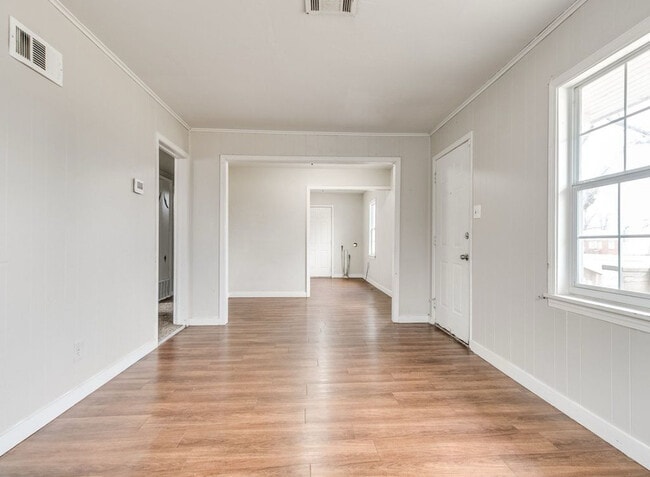 Photo - 7402 SE 15th St