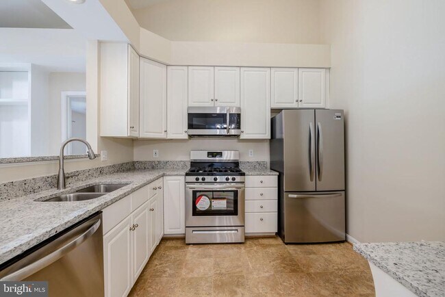 Photo - 7707 Haynes Point Way Unit L