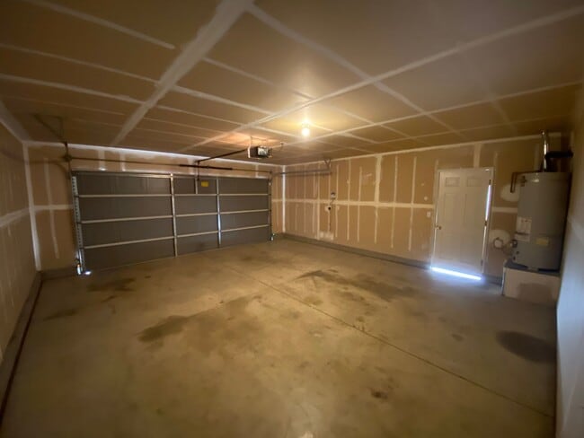 Photo - 3848 E Oak Ave