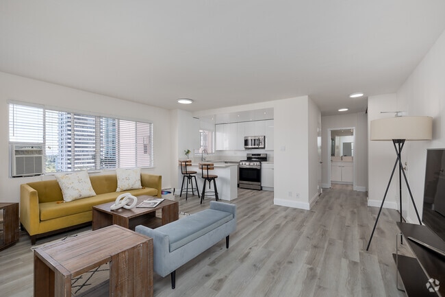 2BR, 1BA - 1,150SF - Living Room - 10401 Wilshire