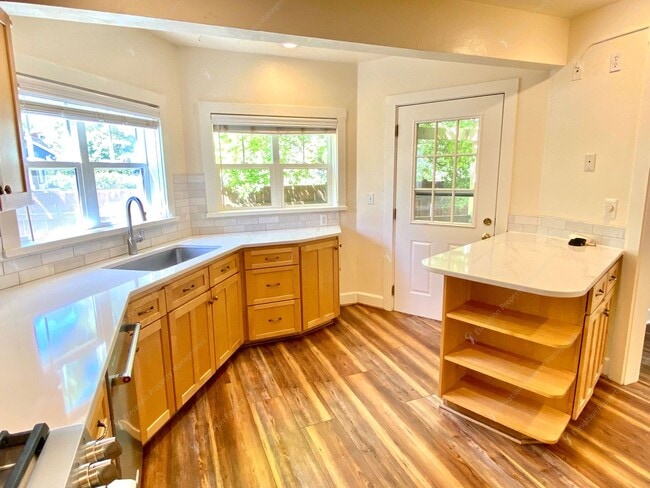 Photo - Large 4 BR Home in River West with great walkability!