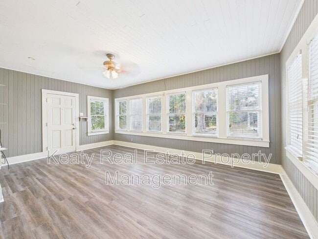 Photo - 408 Harding St