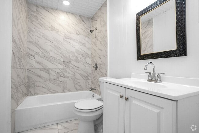 Building Photo - 713 W Sam Rayburn Dr Unit 713 Sam Rayburn - West Rental
