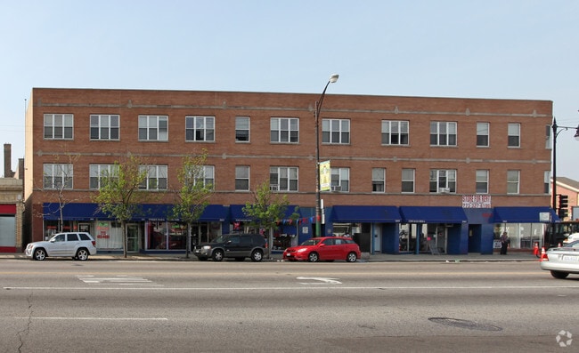 Photo - 3957 W Irving Park Rd