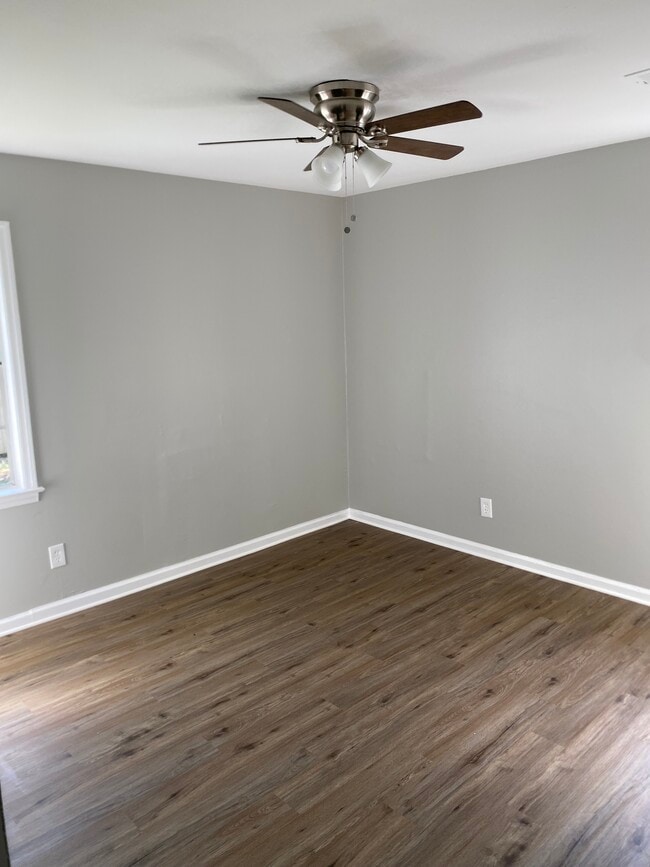 Photo - 1553 Vicksburg Dr