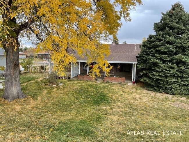 Photo - 640 E Easter Ave