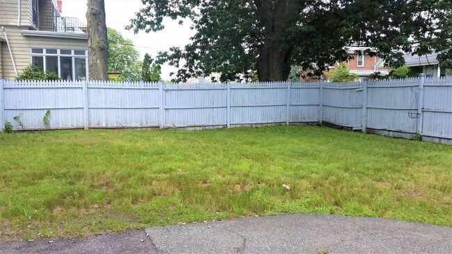 Photo - NO BROKER FEE!!  CENTRAL AIR!  RECENT RENOVATION IN BRIGHTON CENTER!