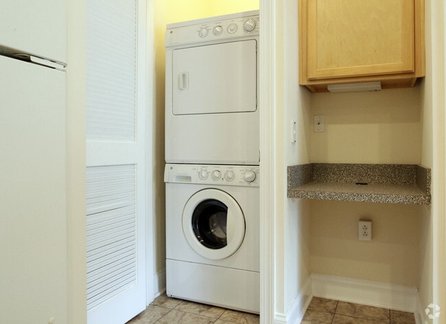 Photo - The Helm and Deemer's Landing