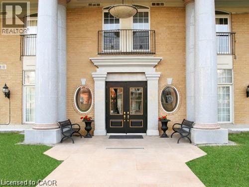 Photo - 135 James St S Unit 606