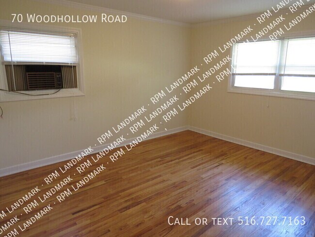 70 Woodhollow Rd