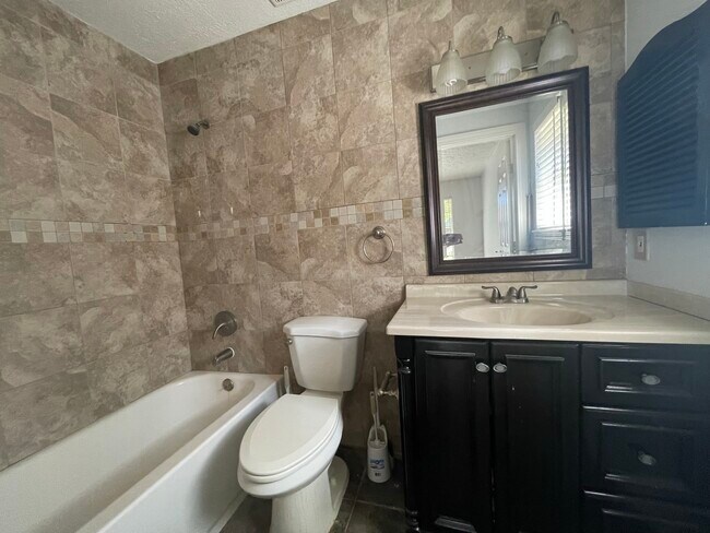Photo - 3103 Sam Houston Dr