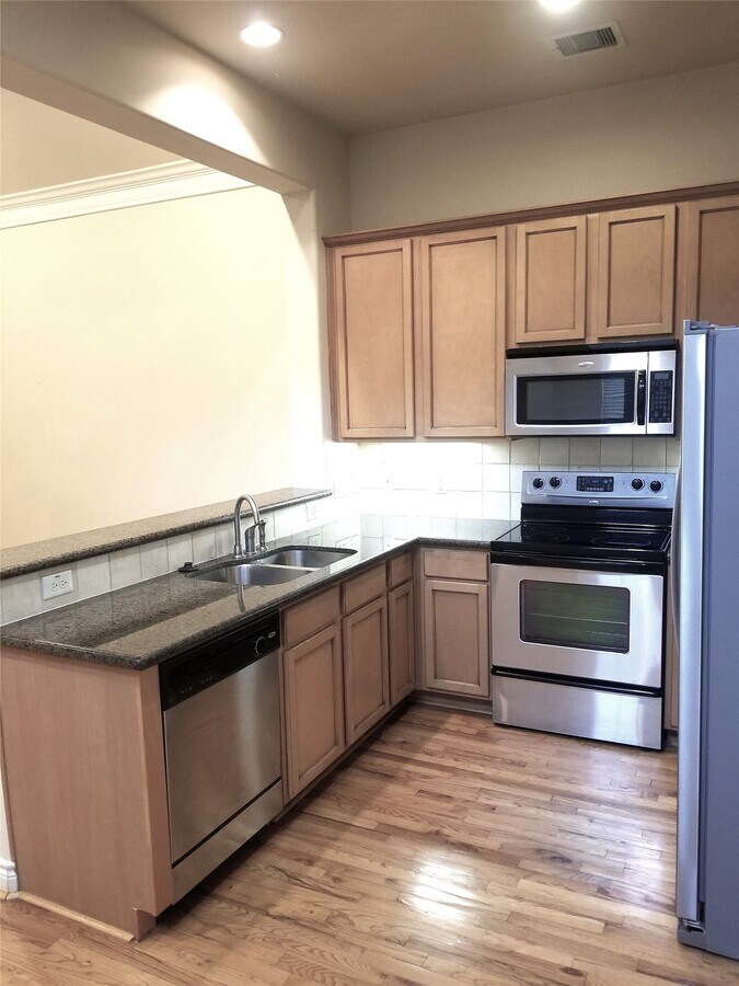 Photo - 5744 Kiam St