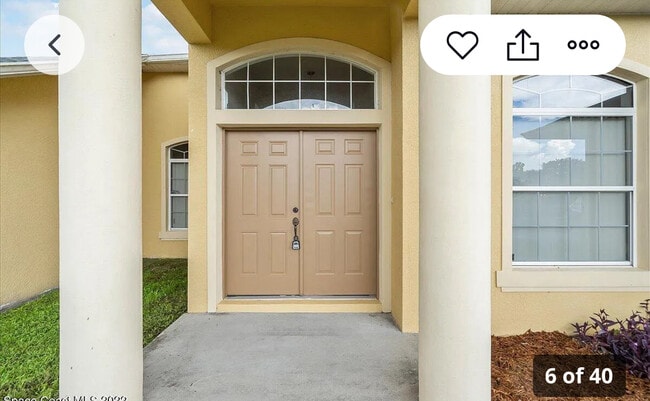 Photo - 525 Justine Ave NW