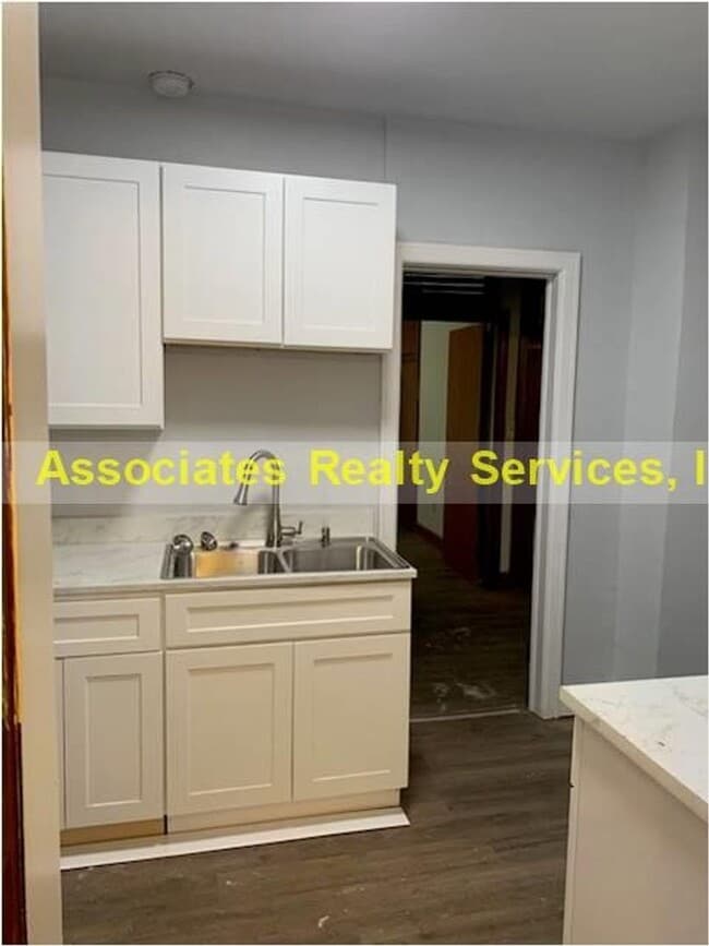 Bevis-2511 - Bevis-2511 Apartment Unit 992