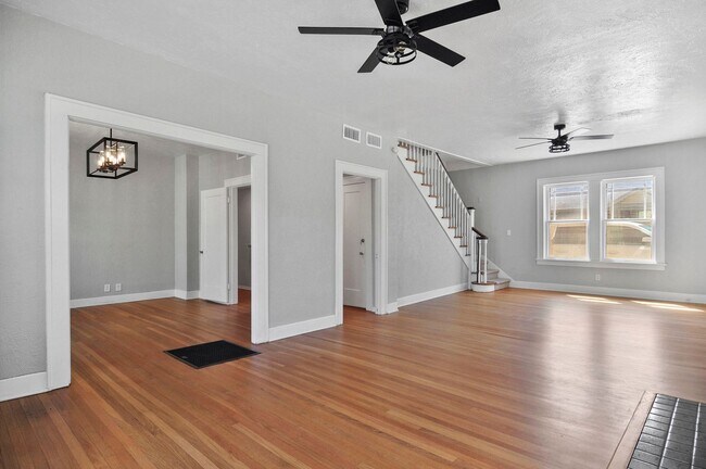 Photo - 3233 College Ave