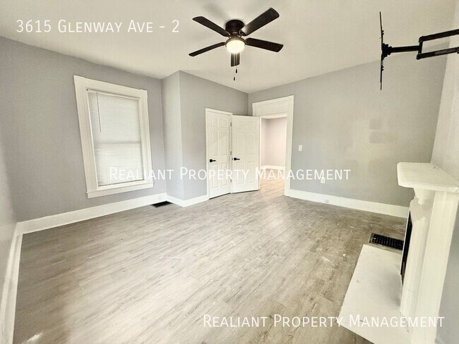 Photo - 3615 Glenway Ave Unidad 2