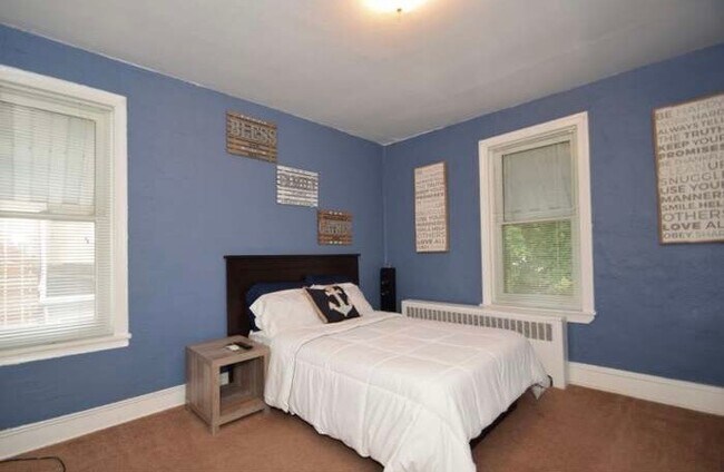 Photo - 245 Pensdale St