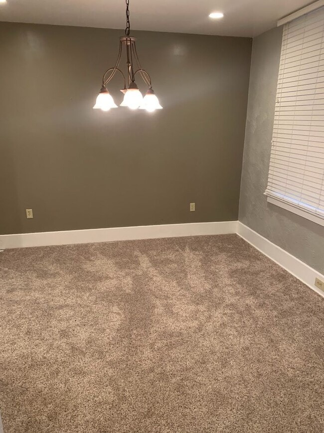 Photo - Beautiful Renovated 3/1.5 Home in Beechvie...