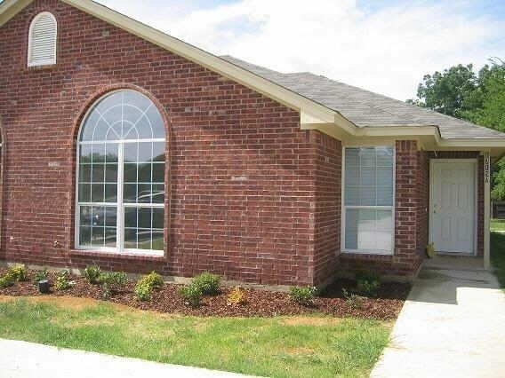 Building Photo - 1718 Tina Marie Rd Rental
