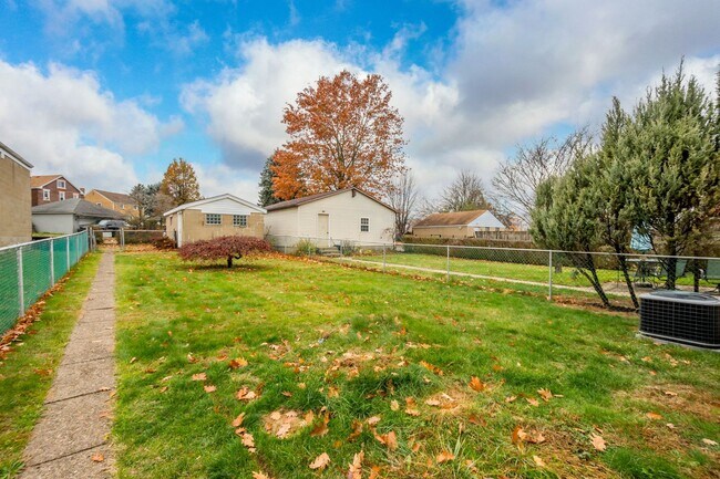 Photo - DON'T MISS THIS! BEAUTIFLLY RENOVATED 3 bedroom in Munhall!!