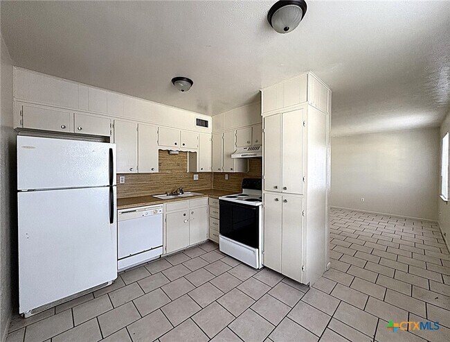 Photo - 702 N 1st St Unit 5