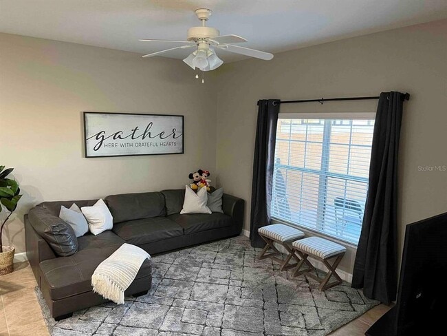 Building Photo - 8947 Candy Palm Rd