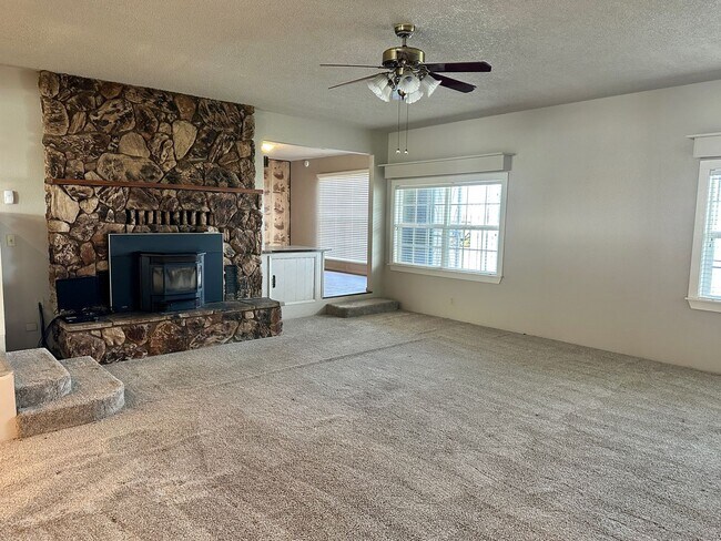 Photo - Beautiful Country Home! With Bonus Office/...