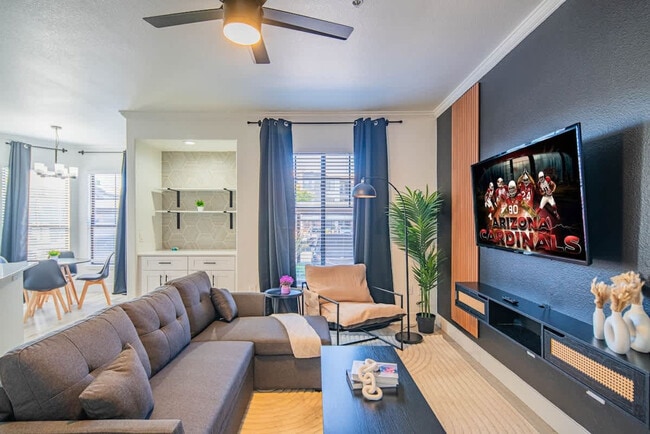 Building Photo - 7455 N 95th Ave Unit ID1263141P Rental