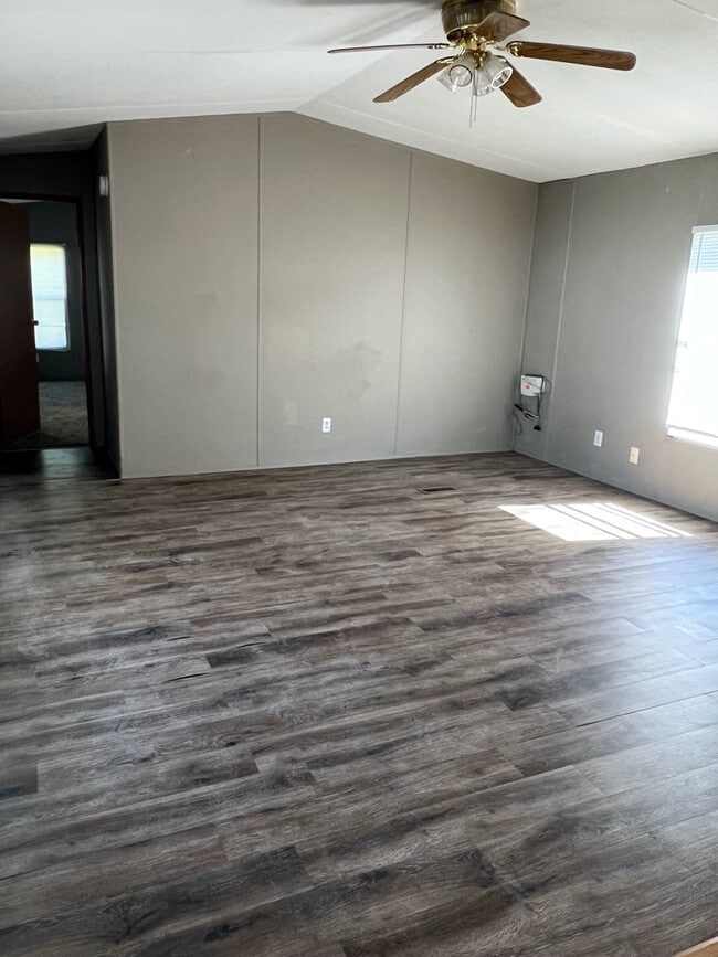 Photo - 204 E 1st St