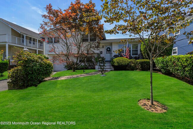 Photo - 203 10th Ave