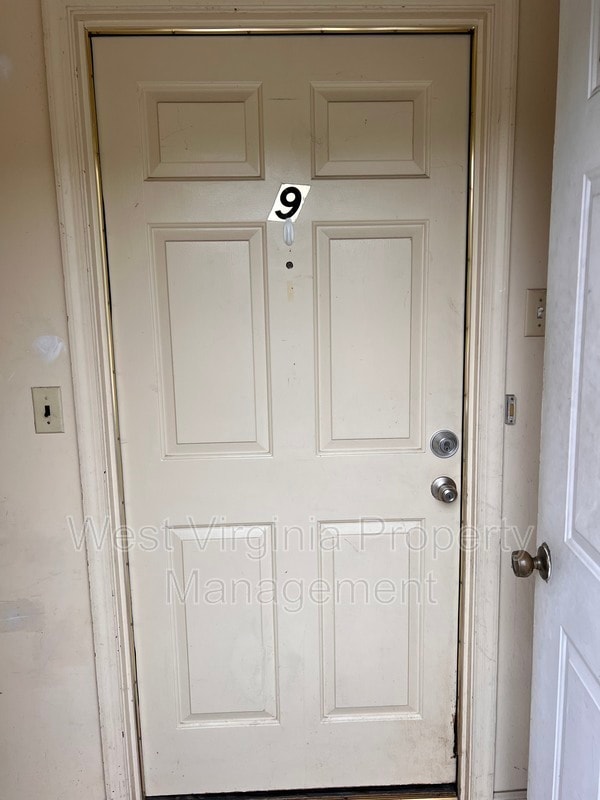 Photo - 184 Wyndale Dr Unit 9