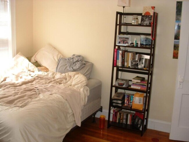 Photo - Pets-Friendly, Porch, Laundry on a Site, Parking for Rent, Yard