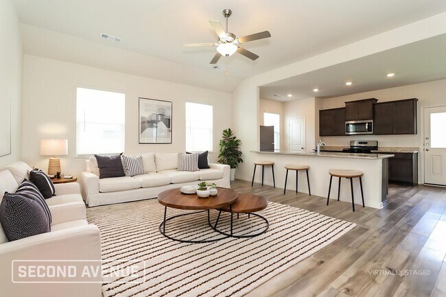 Photo - 1329 Woodwinds Dr