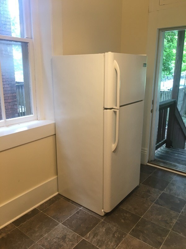 Photo - 1239 S Brook St Unidad 2