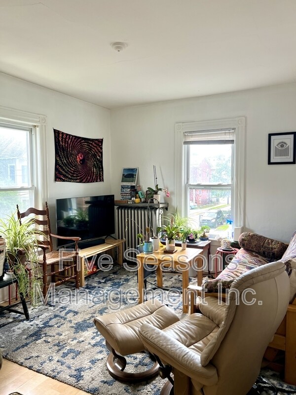 Photo - 21 Lafayette Pl