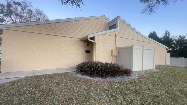 Photo - 5360 Skelly Square Unit 1006