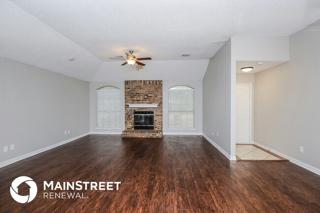 Photo - 808 Quail Brook Dr